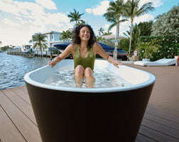 What are the mental health benefits of cold immersion?