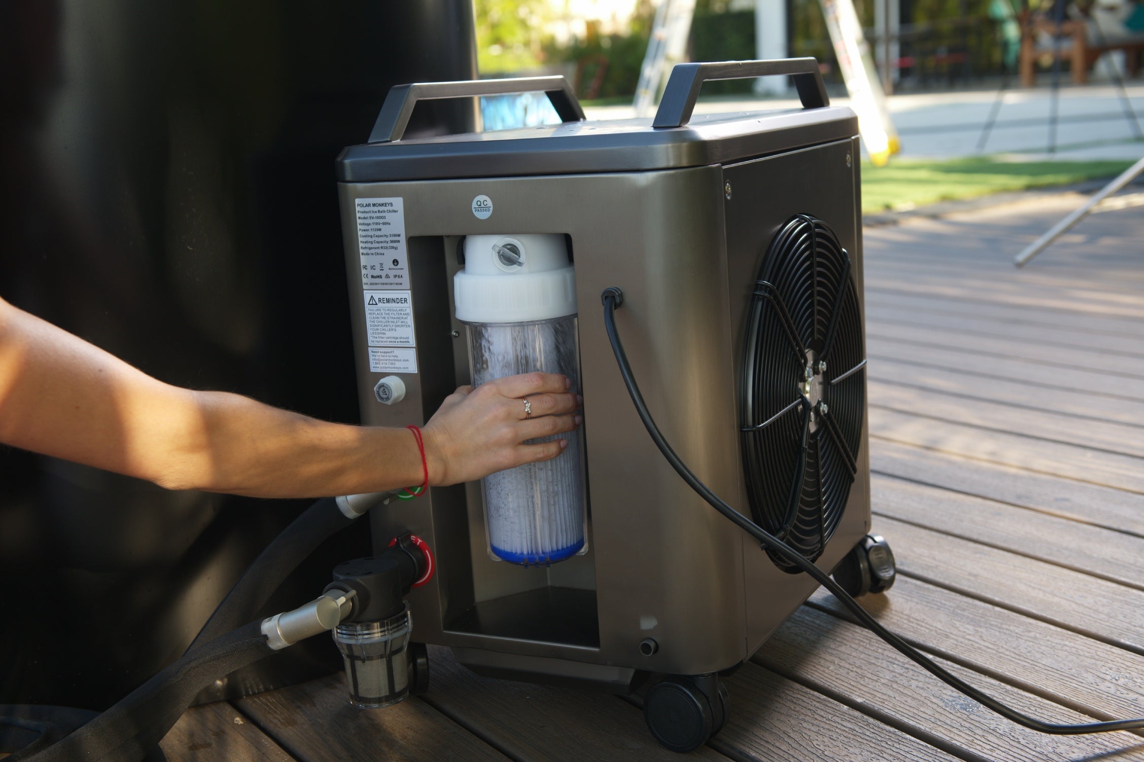 What Filtration Systems Are Best For Keeping Plunge Water Clean?